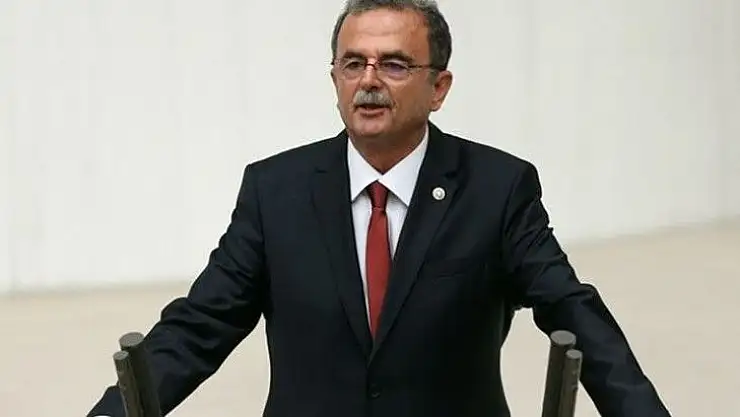 Girgin, Marmaris orman yangını ve Dalaman kâğıt fabrikası yangınını meclise taşıdı