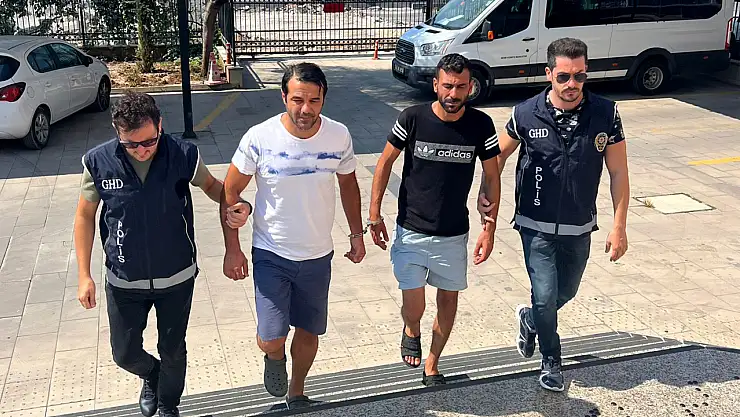 Göçmen Kaçakçıları Fethiye'de Yakalandı