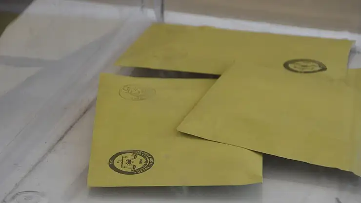 Gümrüklerde oy kullanma işlemi başladı