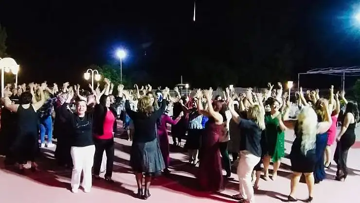 TABİAT KADINLARI SEZONU BALO İLE NOKTALADI