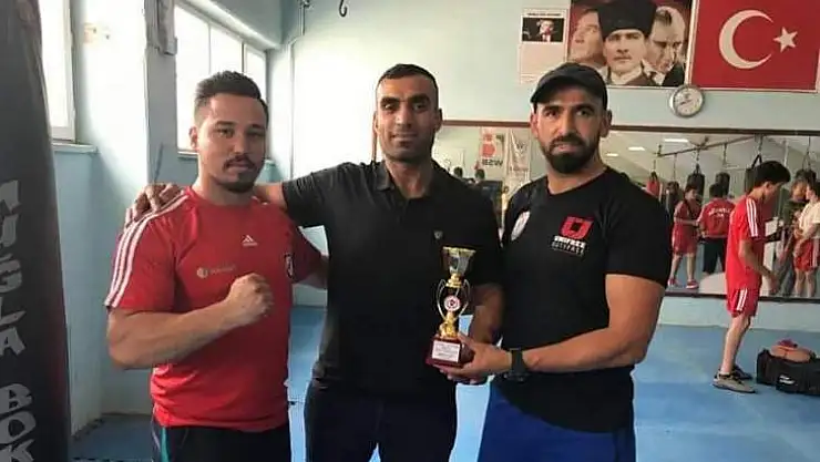 KARAÇULHA BOKS KULÜBÜ SPORCULARINDAN BÜYÜK BAŞARI