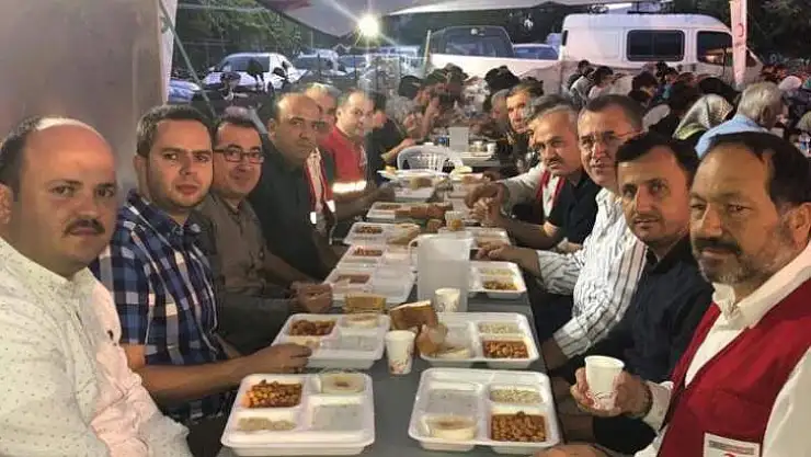 TÜRK KIZILAYI FETHİYE ŞUBESİ MÜSİAD İLE İFTAR PROGRAMI GERÇEKLEŞTİRDİ