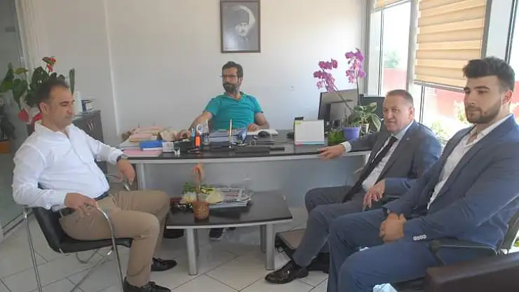 İYİ Parti'li Küçükay STK'ları ziyaret etti