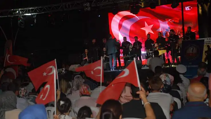 FETHİYE DE DEMOKRASİ NÖBETİNDEYDİ