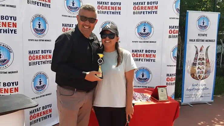 Halk Eğitim Merkezi'nden tenis turnuvası