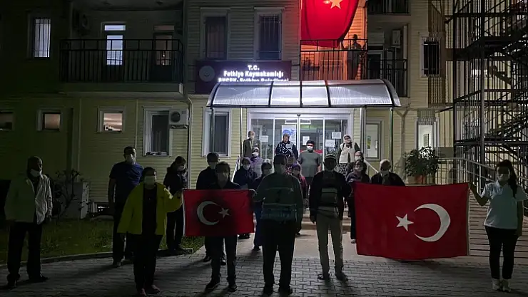 Huzurevi'nde İstiklal Marşı coşkusu 
