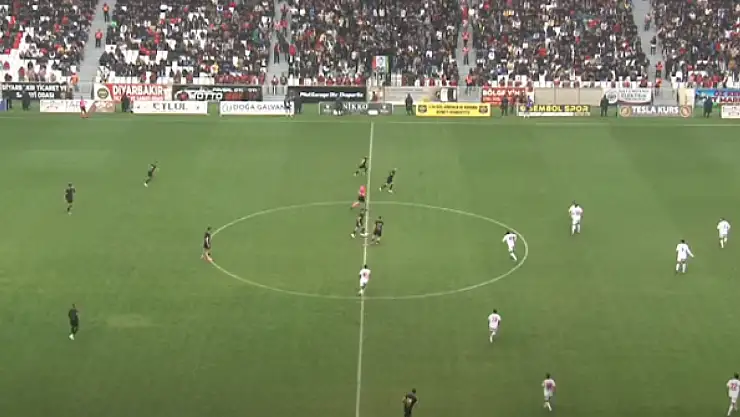 İlk yarı sonucu: Amedspor 1-1 Fethiyespor