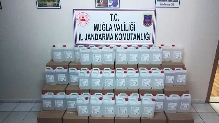 Kaçak alkol yapımında kullanılacak etil alkol ele geçirildi