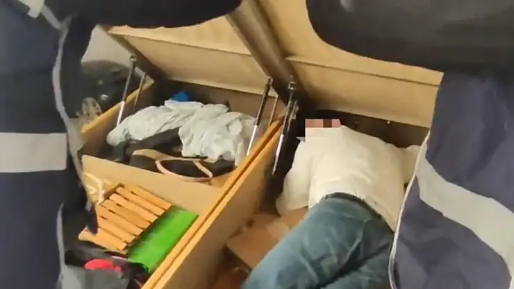 Katil yeğen saklandığı bazanın içinde yakalandı