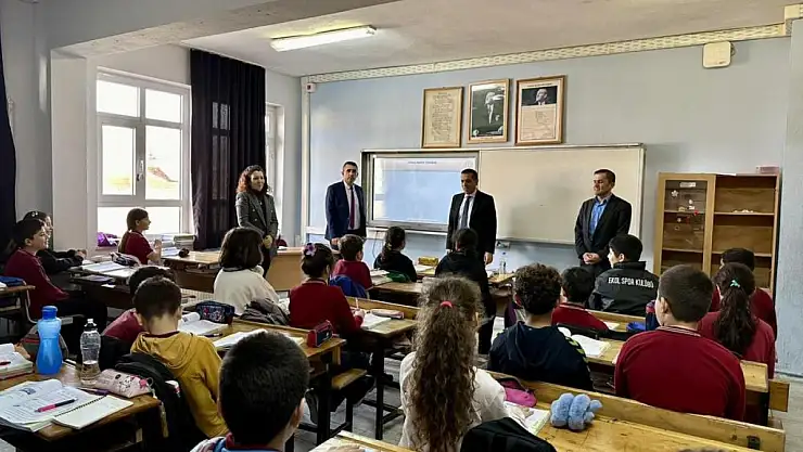 Kaymakam Aktaş, Ortaca Ortaokulu'nu ziyaret etti