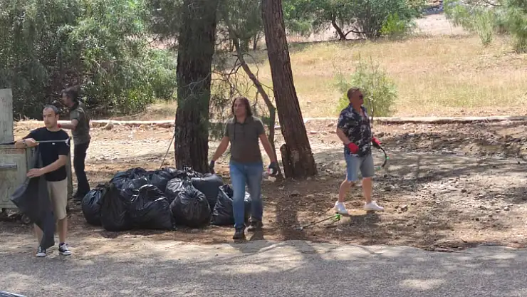 Kaymakam Balcı, Küçük Samanlık koyunda çevre temizliği yaptı