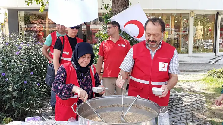 KIZILAY ŞUBESİ'NDEN AŞURE ETKİNLİĞİ