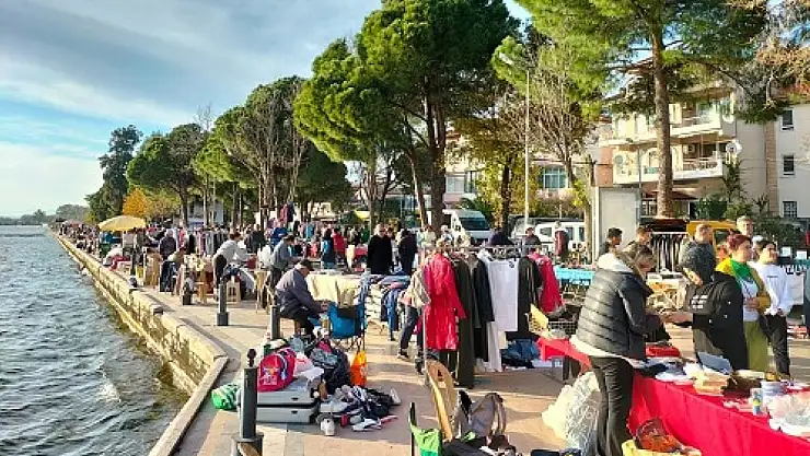 Köyceğiz'de  2. El Pazarı'na ilgi artarak devam ediyor