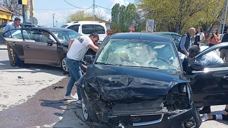 İki ayrı kaza: 6 yaralı
