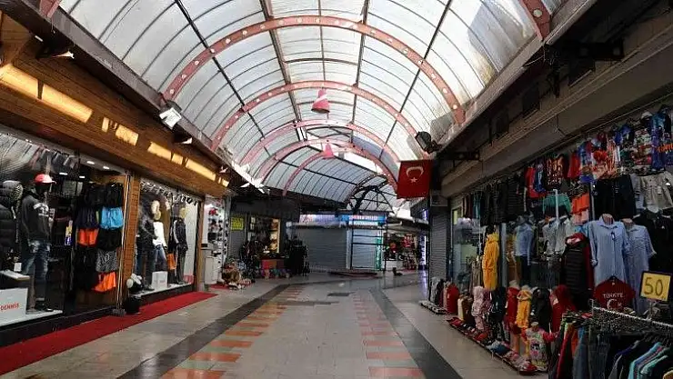Marmaris Kapalı Çarşı bakımdan geçiyor