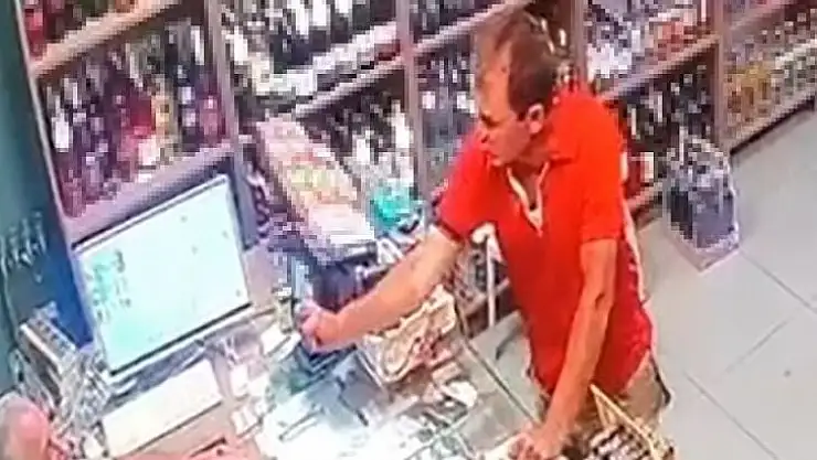 Marmaris'te ormanı yakmadan önce veresiye içki almak istemiş