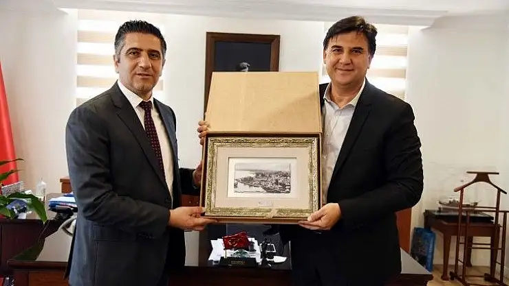 Menderes Belediye Başkanı Kayalar, Karaca'yı ziyaret etti