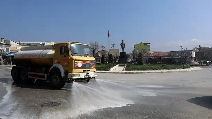 Menteşe'de dezenfeksiyon işlemleri devam ediyor