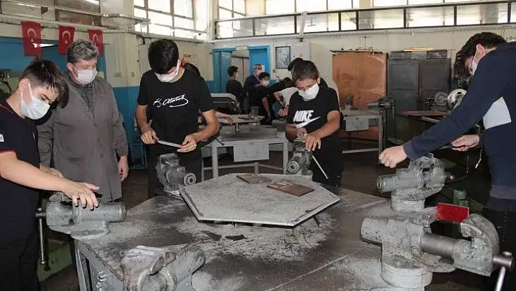 Meslek liseleri vites büyüttü