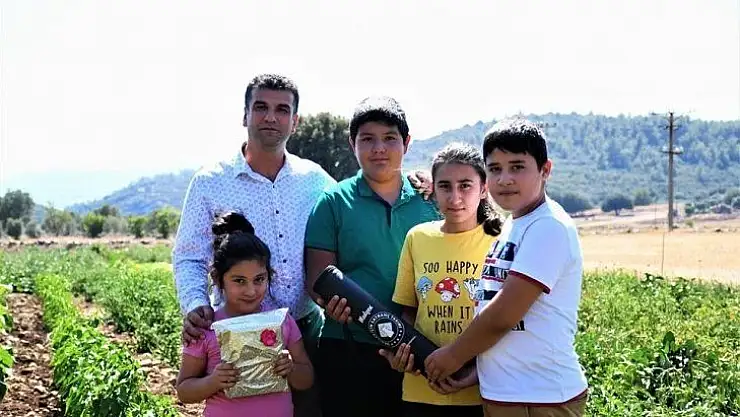 Milas'ta tatil kitapları teslim edilmeye başlandı