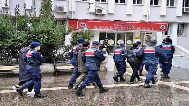 MUĞLA JASAT EKİPLERİ DOLANDIRICILARI SAKLANDIKLARI YERDE YAKALADI