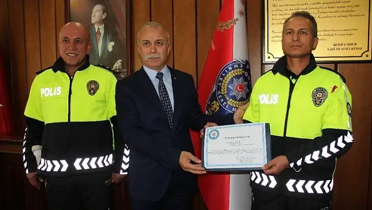O polis ödüllendirildi