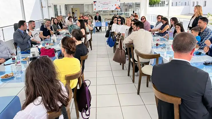 Öğretmen iletişim günleri devam ediyor