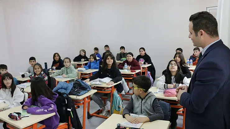 Okul zili çaldı