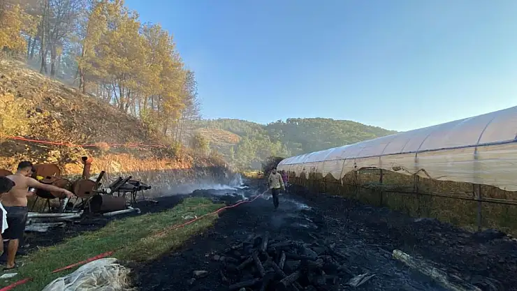 Ortaca'da Yangın Korkusu: 2 Sera Zarar Gördü