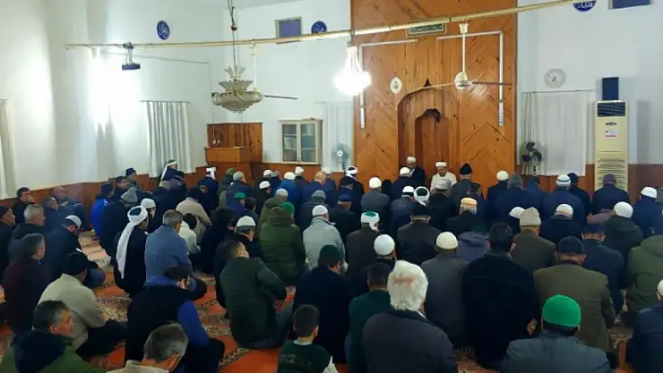 Sabah namazı buluşmaları devam ediyor 