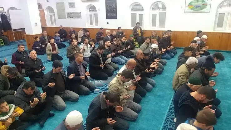 Sabah namazı buluşmaları devam ediyor