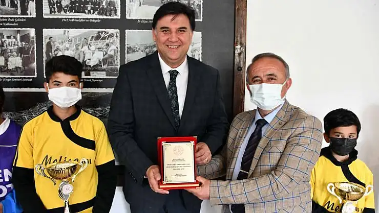 Şampiyonlardan Karaca'ya ziyaret