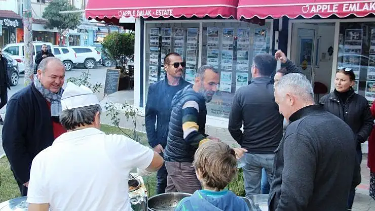 Şehitlerin Ruhu İçin Lokma Döktürüldü