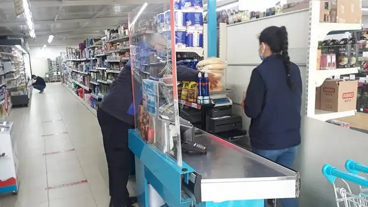 Seydikemer'de market ve fırınlar denetlendi
