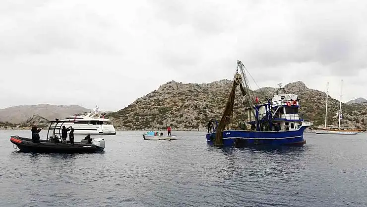SUALTI ARKEOLOJİ KAZISI İÇİN BALIKÇI AĞLARI TEMİZLENDİ