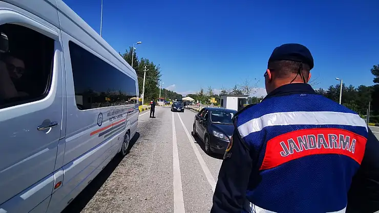 Tatilciler Marmaris Yollarını Doldurdu