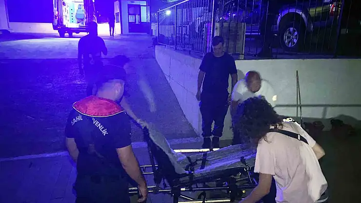 Yaralanan tatilciye Sahil Güvenlik'ten tıbbi tahliye