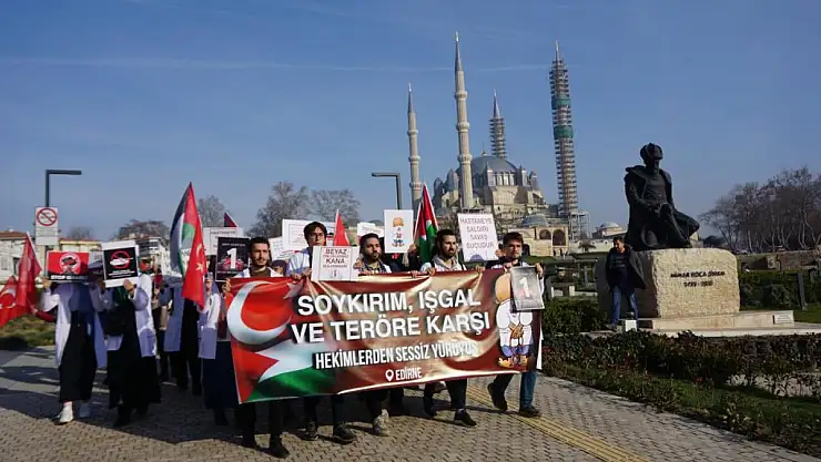 Tıp Fakültesi öğrencileri terör saldırılarını ve İsrail'i protesto etti