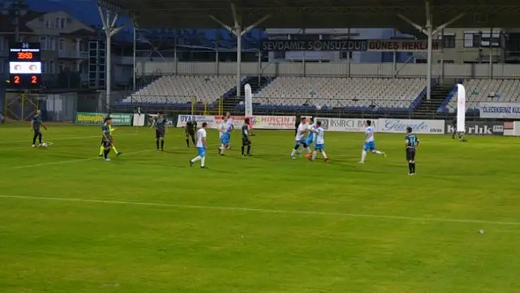 Turnuvanın şampiyonu Çamköyspor