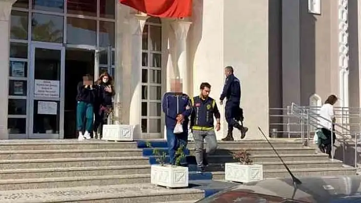 ÜNİVERSİTE ÖĞRENCİLERİNİ FUHUŞA SÜRÜKLEYEN 2 KİŞİ TUTUKLANDI
