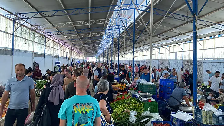 Üretici pazarında yoğunluk