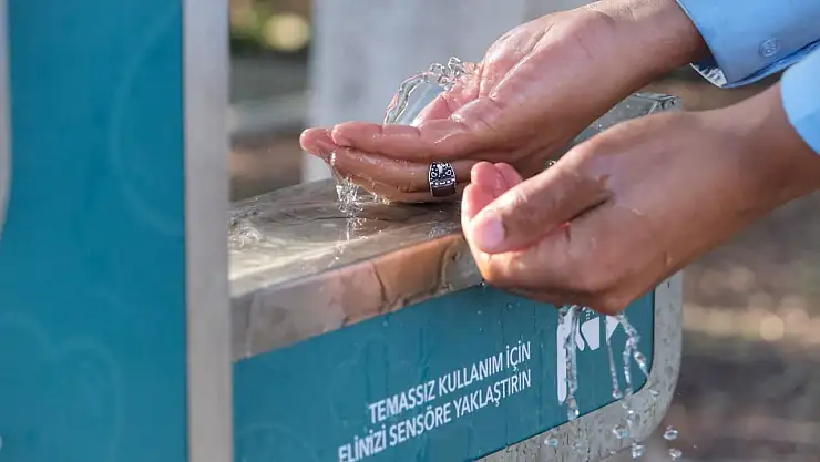 Yeni nesil su sebilleri parklarda yerini aldı