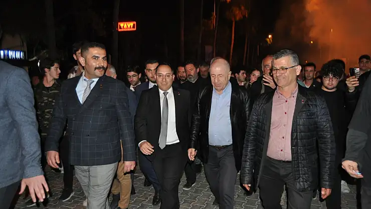 Zafer Partisi Genel Başkanı Özdağ Fethiye'de gençlerle buluştu