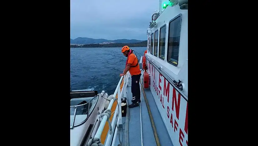 Muğla'da su alan tekne Kıyı Emniyet ekipleri tarafından kurtarıldı