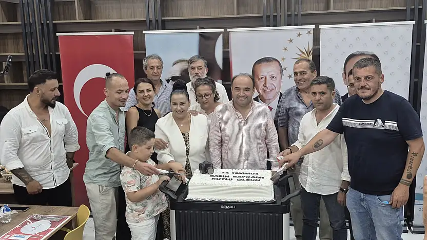 Başkan Akdenizli Gazetecilerle Bir Araya Geldi