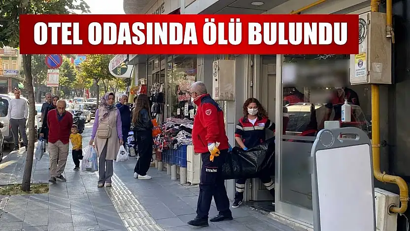 Otel odasında ölü bulundu