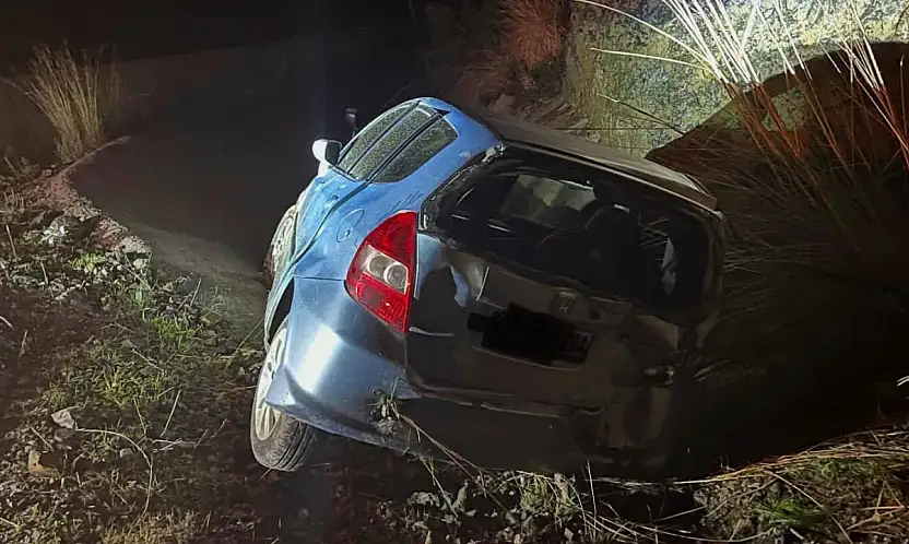 Fethiye'de Katrancı Kavşağı'nda Kaygan Yol Kazaya Neden Oldu