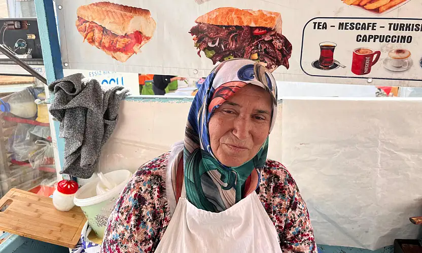 Fethiye'de pazar esnafı dertli: 'Eskiden börek yiyen müşteri şimdi ev ihtiyacını alıp gidiyor'