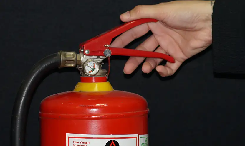 Otellerde yangın güvenliğinde yeni dönem: 'İtfaiye raporu olmayan tesisin faaliyeti durdurulacak'