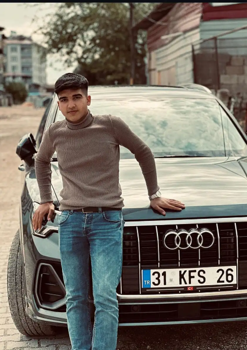 Tırla çarpışan motosikletteki 2 genç hayatını kaybetti